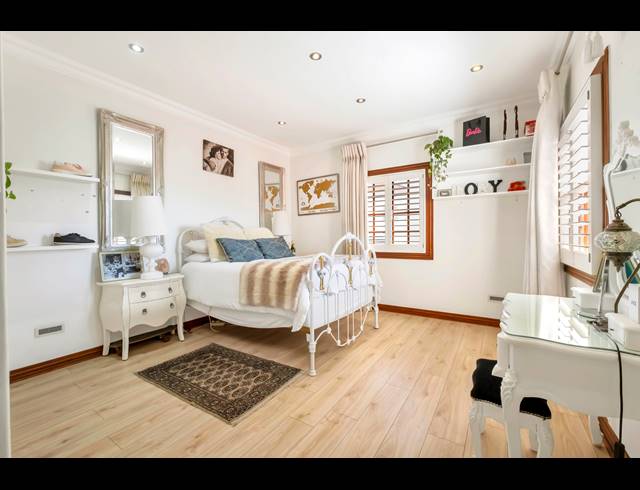 4 BEDROOM HOUSE FOR SALE IN HYDE PARK